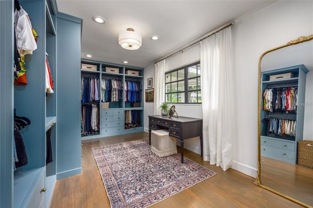 4005 NW 9TH COURT, Gainesville, FL 32605