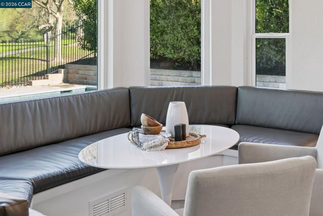 621 Birchwood Ct, Danville, CA 94506