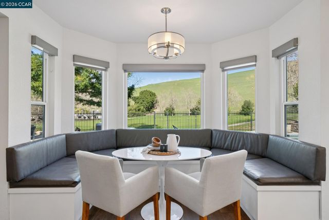 621 Birchwood Ct, Danville, CA 94506