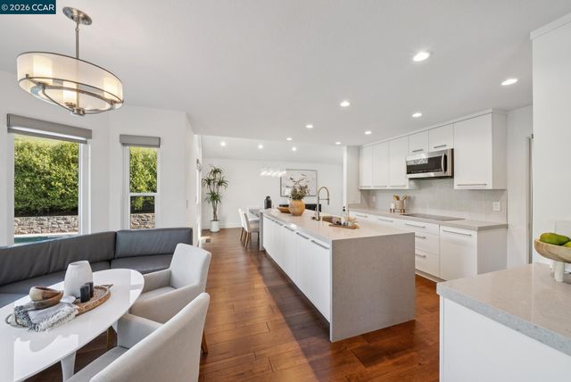 621 Birchwood Ct, Danville, CA 94506