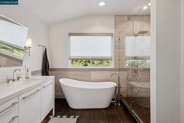 621 Birchwood Ct, Danville, CA 94506