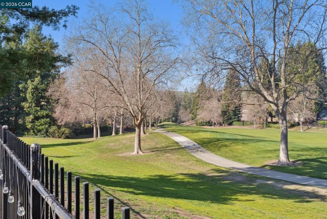 621 Birchwood Ct, Danville, CA 94506