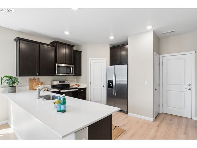 7104 Ne 155TH Pl, Vancouver, WA 98682