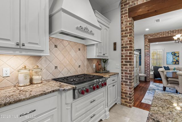 124 Lake Village Drive, Madison, MS 39110