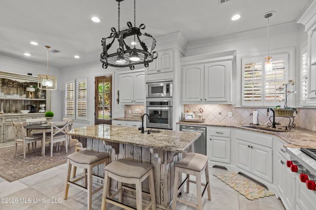124 Lake Village Drive, Madison, MS 39110