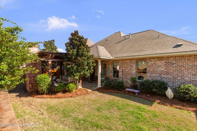 124 Lake Village Drive, Madison, MS 39110