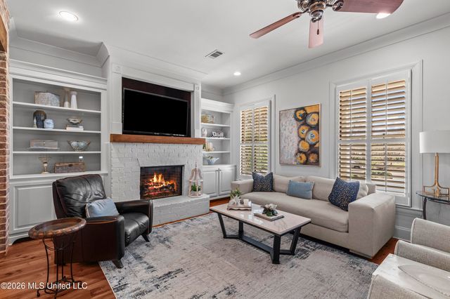 124 Lake Village Drive, Madison, MS 39110