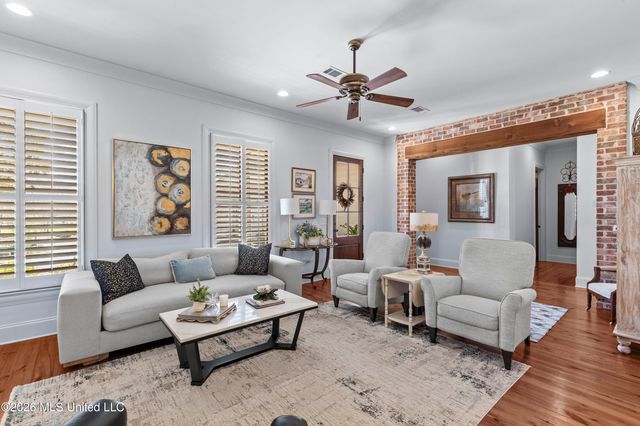 124 Lake Village Drive, Madison, MS 39110