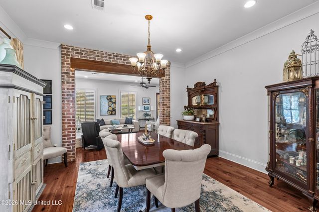 124 Lake Village Drive, Madison, MS 39110