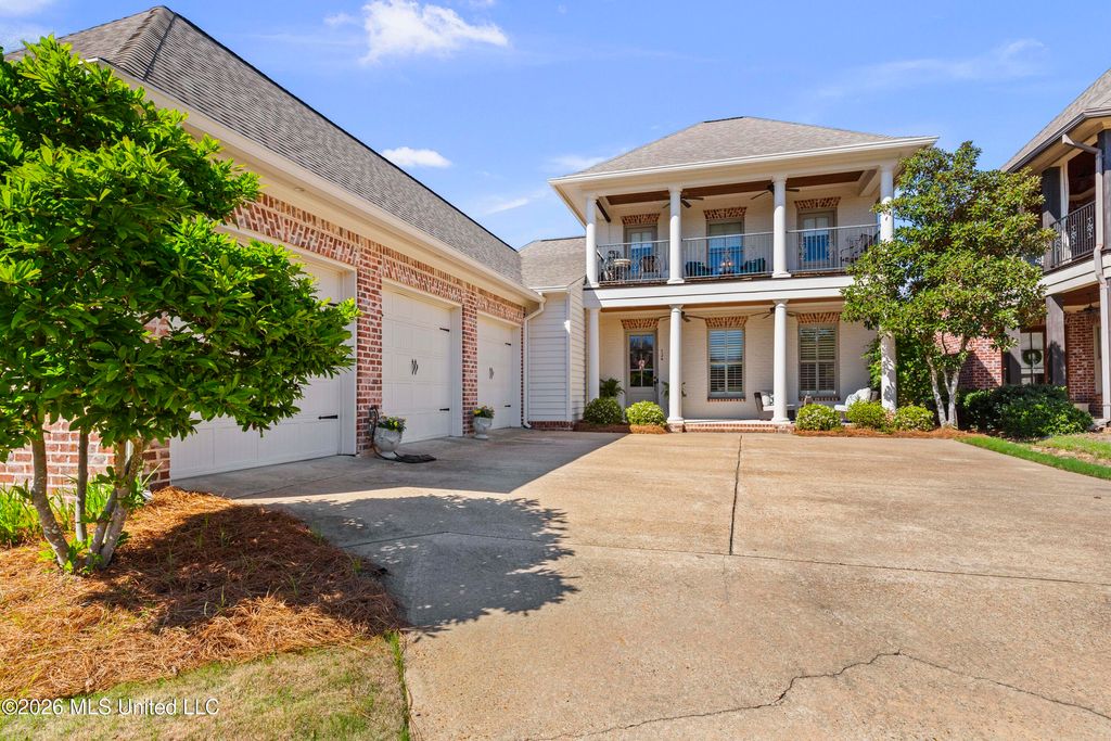 124 Lake Village Drive, Madison, MS 39110