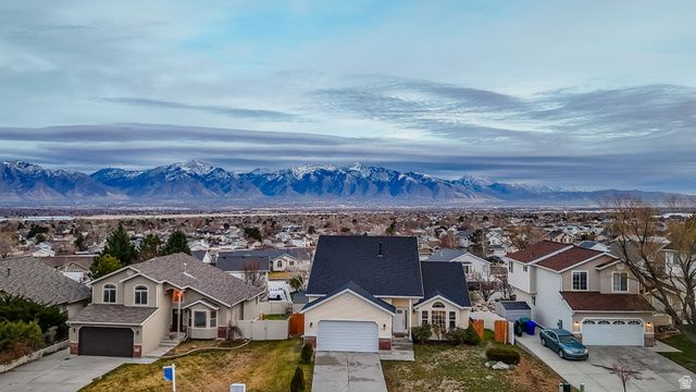 6731 S ADVENTURE WAY, West Jordan, UT 84081