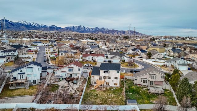 6731 S ADVENTURE WAY, West Jordan, UT 84081