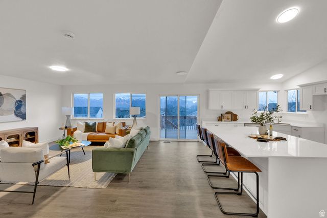 6731 S ADVENTURE WAY, West Jordan, UT 84081