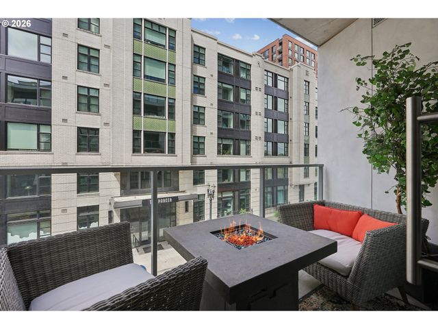 1150 Nw QUIMBY St 322, Portland, OR 97209