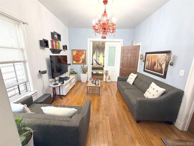 211 Sunnyside Avenue, Brooklyn, NY 11207