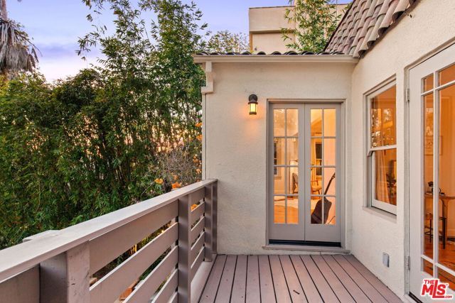 6642 Emmet Terrace, Los Angeles, CA 90068