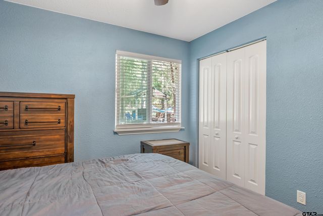 230 Debra Dr, Bullard, TX 75757