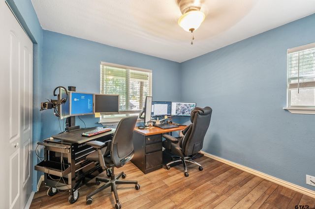 230 Debra Dr, Bullard, TX 75757