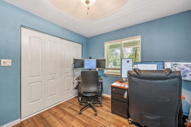 230 Debra Dr, Bullard, TX 75757