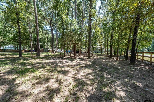 230 Debra Dr, Bullard, TX 75757