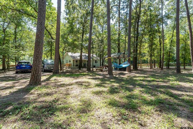 230 Debra Dr, Bullard, TX 75757