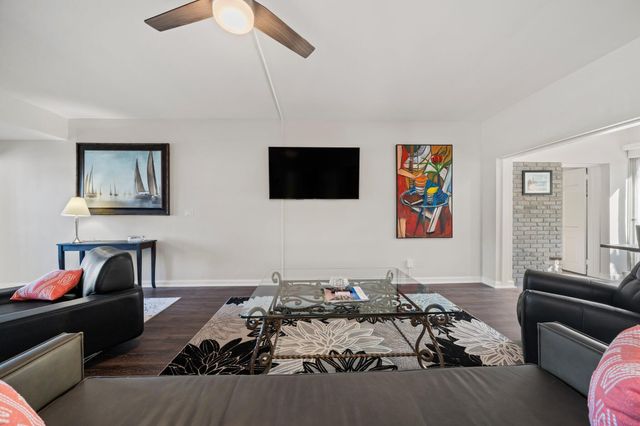 130 Yacht Club Drive 2, North Palm Beach, FL 33408