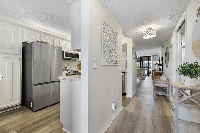 5722 Coral Lake Drive 210, Margate, FL 33063