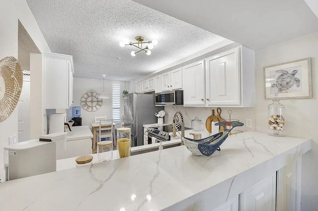 5722 Coral Lake Drive 210, Margate, FL 33063