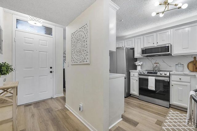 5722 Coral Lake Drive 210, Margate, FL 33063