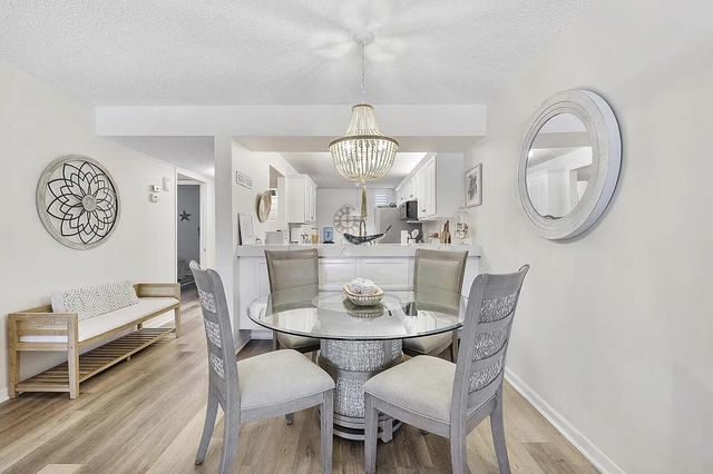 5722 Coral Lake Drive 210, Margate, FL 33063