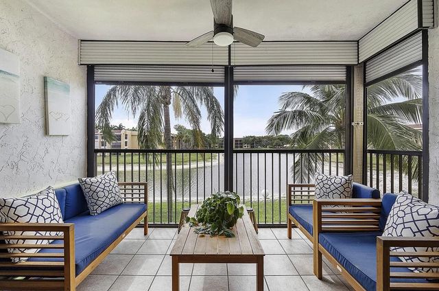 5722 Coral Lake Drive 210, Margate, FL 33063