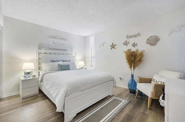 5722 Coral Lake Drive 210, Margate, FL 33063