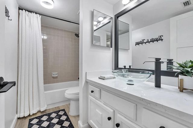 5722 Coral Lake Drive 210, Margate, FL 33063