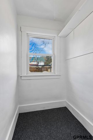 424 Grover Street, Omaha, NE 68108