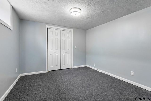 424 Grover Street, Omaha, NE 68108