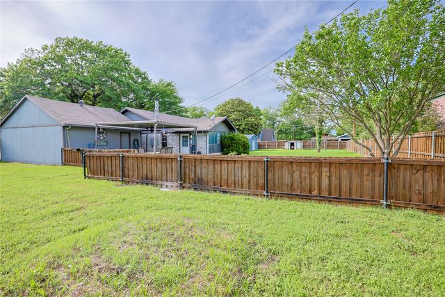 111 Songwood Drive, Weatherford, TX 76087