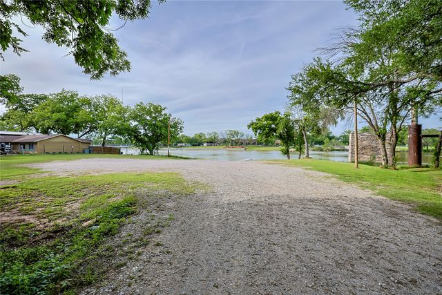 111 Songwood Drive, Weatherford, TX 76087