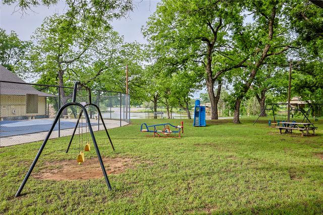 111 Songwood Drive, Weatherford, TX 76087