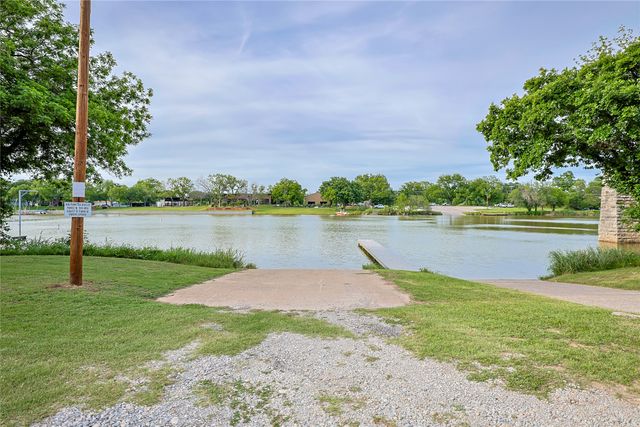 111 Songwood Drive, Weatherford, TX 76087