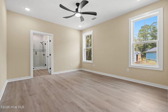 798 Mallard Court SE, Bolivia, NC 28422