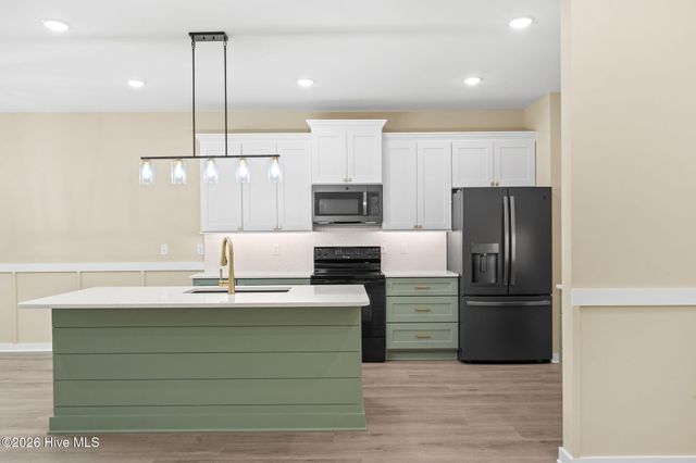 798 Mallard Court SE, Bolivia, NC 28422