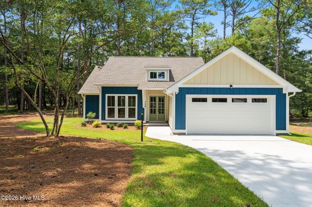 798 Mallard Court SE, Bolivia, NC 28422