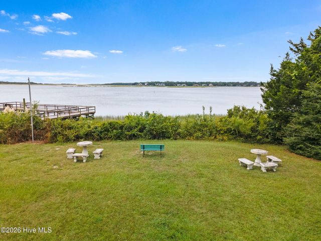 798 Mallard Court SE, Bolivia, NC 28422