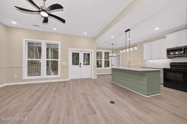 798 Mallard Court SE, Bolivia, NC 28422