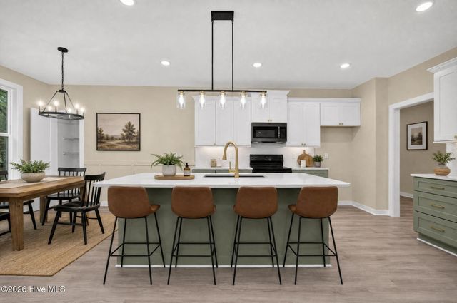 798 Mallard Court SE, Bolivia, NC 28422