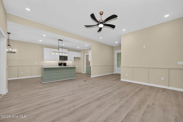 798 Mallard Court SE, Bolivia, NC 28422