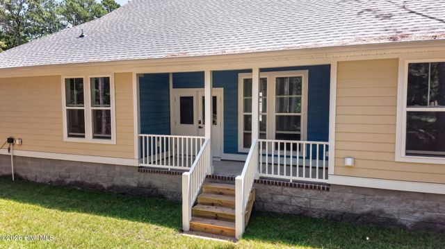 798 Mallard Court SE, Bolivia, NC 28422