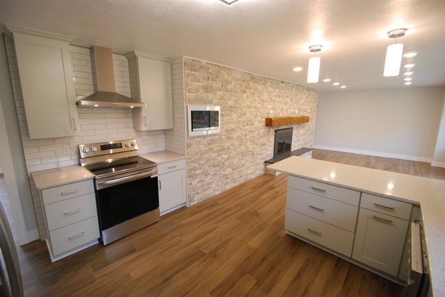 2301 Birchcrest Drive, West Branch Twp, MI 48661