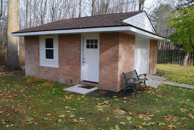 2301 Birchcrest Drive, West Branch Twp, MI 48661