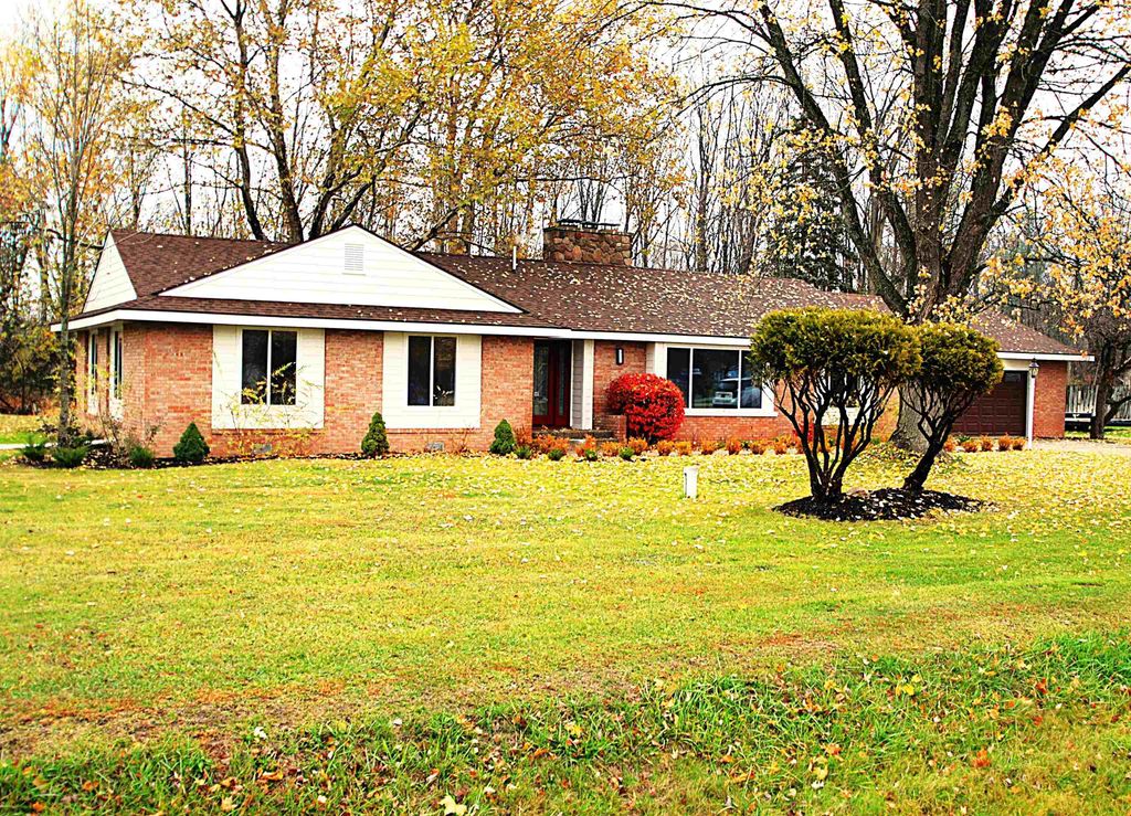 2301 Birchcrest Drive, West Branch Twp, MI 48661